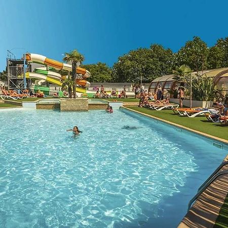 Camping 4 Etoiles - Parc Aquatique - Eei0Fi Saint-Georges-d'Oleron Exterior foto